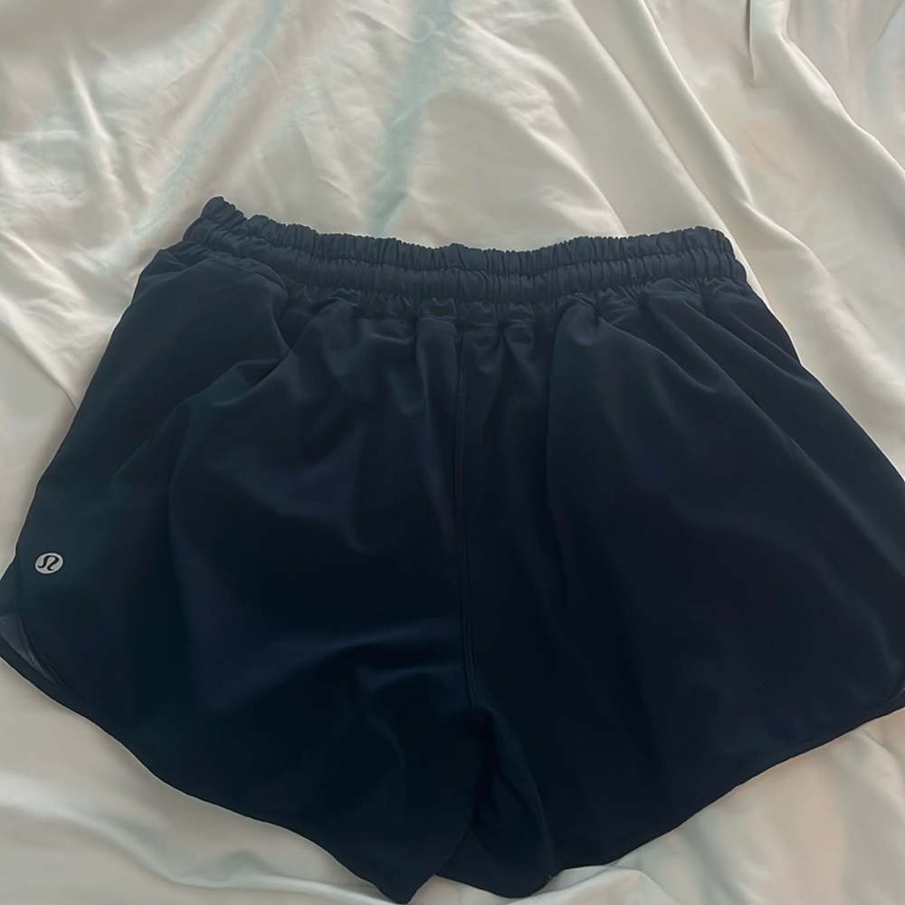 lululemon hotty hot shorts 4” navy
